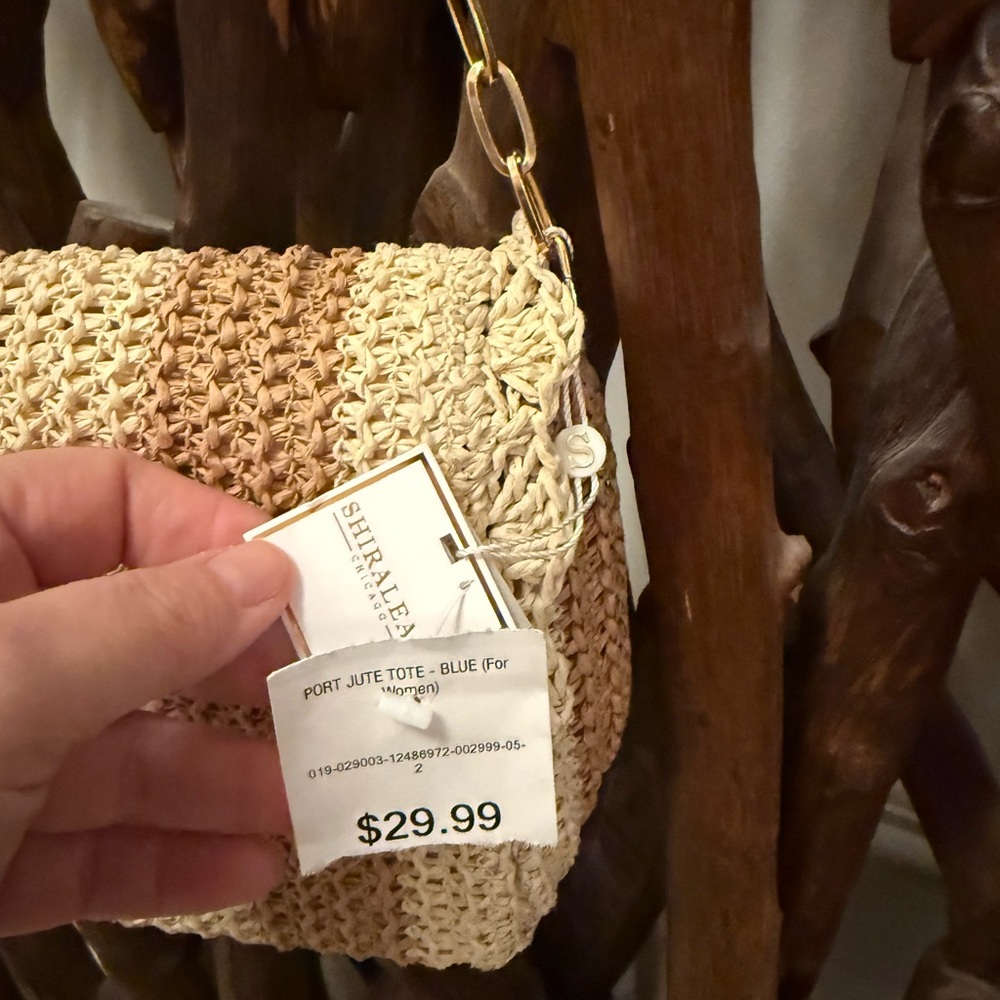 NWT Shiraleah Tan and Cream Woven Shoulder Bag with gold chain - Picture 3 of 4